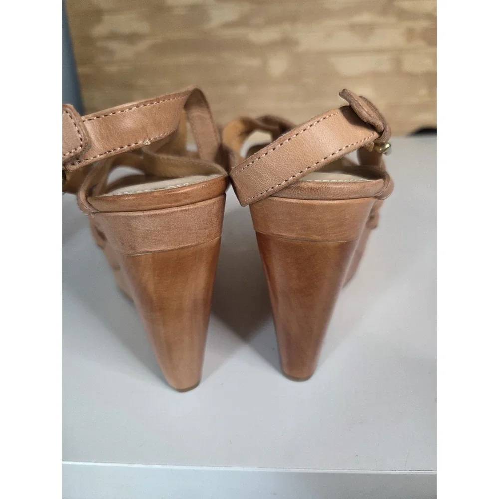 Coach Tan Camel Strappy Brown Platform Wedges‎ Sandals Shoes 9 B Gold Wood Wedge